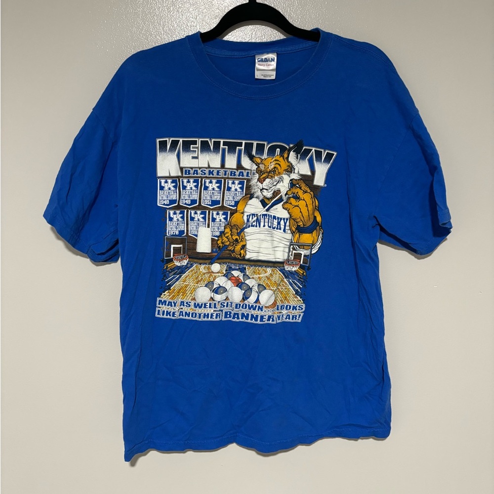 Vintage Blue Kentucky Basketball Graphic Tee